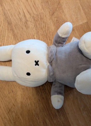 Doudou miffy, marque: Miffy, état: Très bon état, taille: Taille unique, 6,00 €, 7,00 € Protection acheteurs incluse