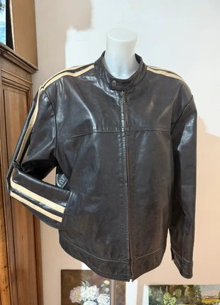 Blouson cuir River Skin noir bandes beiges – Taille 3XL, merk: Vintage Dressing, staat: Heel goed, maat: XXL, € 50,00, € 53,20 inclusief Kopersbescherming