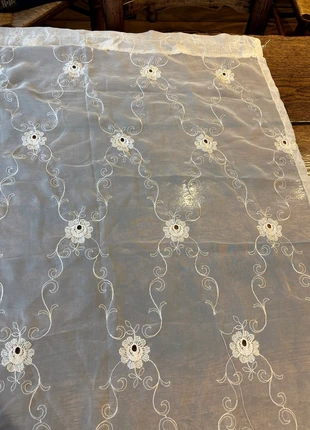 Lace curtain 120 inches wide, brand: NO LABEL, condition: New without tags, size: Up to 149 cm, £4.00, £4.90 includes Buyer Protection