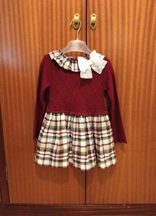 Vestido Dolce Petit, marque: Dolce Petit, état: Très bon état, taille: 5 ans / 110 cm, 8,00 €, 9,10 € Protection acheteurs incluse