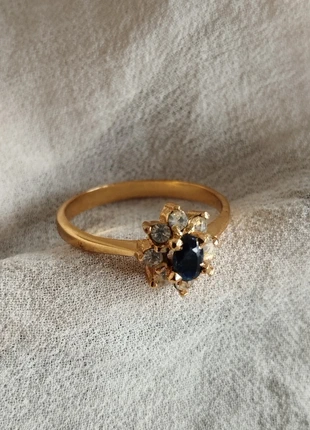 Bague femme dorée avec Strass noir, marke: Strass, zustand: Sehr gut, größe: 51.8 mm / 16.5 mm Ø, 9,00 €, 10,15 € inklusive Vinted-Käuferschutz