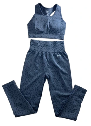 Ensemble sport AYBL Short + Brassière Seamless Taille S, brand: AYBL, condizioni: Ottime, taglia: S / IT 40 / EU 36, €23.00, €24.85 include la Protezione acquisti