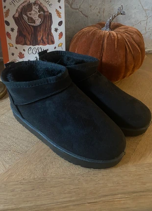 Bottes Hiver pointure 37 style UGG, zustand: Neu, mit Etikett, größe: 37, 17,00 €, 18,55 € inklusive Vinted-Käuferschutz