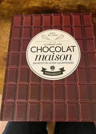 Le grand livre chocolat maison 200 recettes ultra gourmandes 📕, état: Très bon état, 4,00 €, 4,90 € Protection acheteurs incluse
