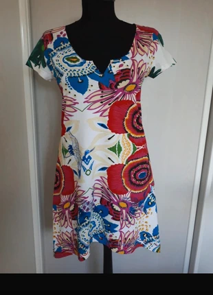 Tunique Desigual taille M, marque: Desigual, état: Très bon état, taille: M / 38 / 10, 11,50 €, 12,78 € Protection acheteurs incluse