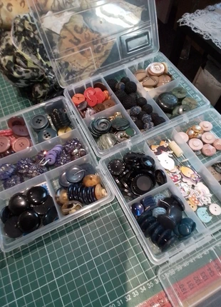 Lot de boutons, état: Neuf sans étiquette, 10,00 €, 11,20 € Protection acheteurs incluse