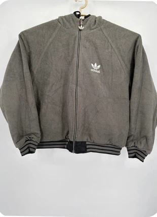 Veste coupe vent Adidas Gris Noir Homme taille M SKU359, marque: adidas, état: Bon état, taille: M, 28,00 €, 30,10 € Protection acheteurs (Pro) incluse