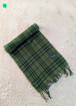 Écharpe Burberry verte, marque: Burberry, état: Très bon état, 40,00 €, 42,70 € Protection acheteurs incluse