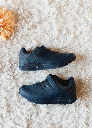 Baskets sneakers osaga n.e.u.v.e.s à scratch noir noires P 35 EUR, marke: Osaga, zustand: Neu, mit Etikett, größe: 35, 20,00 €, 21,70 € inklusive Vinted-Käuferschutz