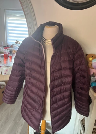 Doudoune bordeaux intérieur rose 50, marca: C&A, estado: Muito bom, tamanho: 5XL / 50 / 22, €25.00, €26.95 inclui Proteção do Comprador