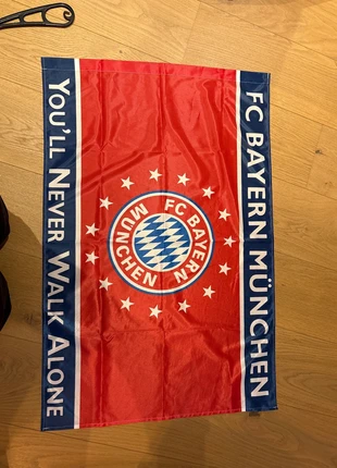 FC Bayern München Fahne, brand: FC Bayern München, condizioni: Ottime, €4.00, €4.90 include la Protezione acquisti