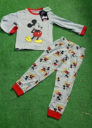 Pigiama topolino, marque: Disney, état: Neuf avec étiquette, taille: 8 ans / 128 cm, 6,00 €, 7,00 € Protection acheteurs incluse