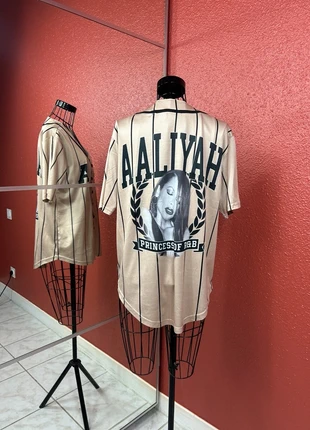 Maillot de Baseball Aaliyah beige taille S, marque: aaliyah, état: Satisfaisant, taille: S, 25,00 €, 26,95 € Protection acheteurs incluse