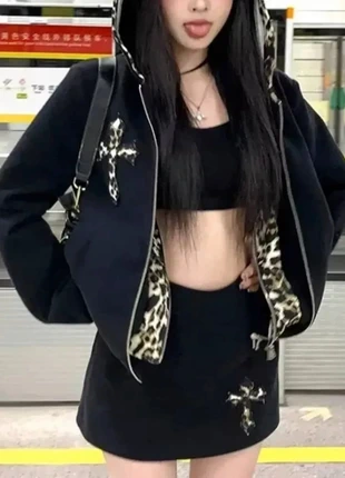 Sweat à capuche veste Hoodie noir croix léopard • Y2K goth archive zip streetwear rare, marque: y2k, état: Neuf avec étiquette, taille: M / 38 / 10, 35,00 €, 37,45 € Protection acheteurs incluse