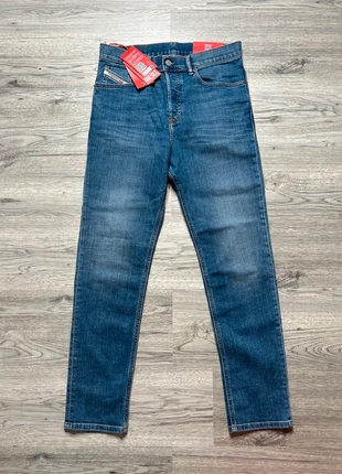 Jean Diesel bleu regular neuf avec étiquette, marke: Diesel, zustand: Neu, mit Etikett, größe: M / 38 / 10, 43,00 €, 45,85 € inklusive Vinted-Käuferschutz