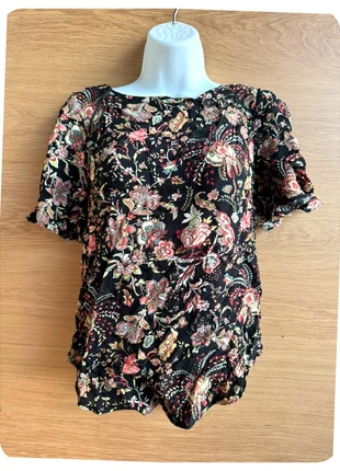 Blouse H&M – Taille 34, brand: H&M, condizioni: Nuovo con cartellino, taglia: XS / IT 38 / EU 34, €6.00, €7.00 include la Protezione acquisti