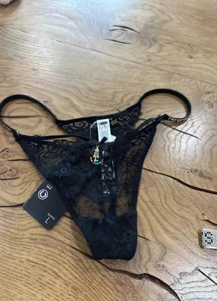 Strings censored, merk: CENSORED, staat: Nieuw met prijskaartje, maat: L / 40 / 12, € 2,50, € 3,33 inclusief Kopersbescherming