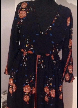 Robe légère neuve, marque: Caliente, état: Neuf avec étiquette, taille: M / 38 / 10, 12,00 €, 13,30 € Protection acheteurs incluse