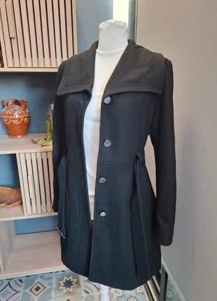 Le Trench Noir Guess : L’Élégance Intemporelle à Porter Sans Modération 🖤, marca: GUESS, estado: Muito bom, tamanho: L / 40 / 12, €45.00, €47.95 inclui Proteção do Comprador