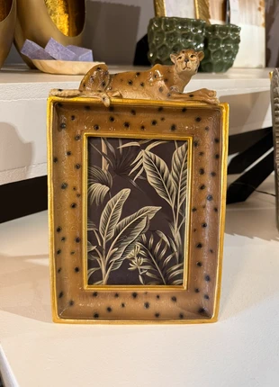 Fotolijstje met luipaard nieuw, merk: living by dani, staat: Nieuw met prijskaartje, € 16,00, € 17,50 inclusief Kopersbescherming