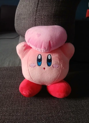Peluche kirby, marke: Kirby, zustand: Sehr gut, größe: Einheitsgröße, 12,00 €, 13,30 € inklusive Vinted-Käuferschutz