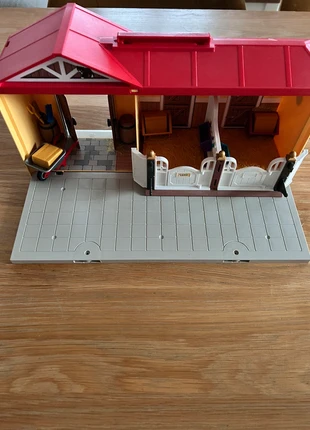 Écurie Playmobil transportable, marque: Playmobil, état: Très bon état, taille: Taille unique, 6,00 €, 7,00 € Protection acheteurs incluse