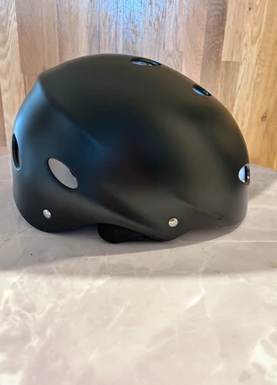 Zinc Black Helmet Size L (54–58cm) Great Condition, brand: Zinc, condition: Very good, £10.00, £11.20 includes Buyer Protection