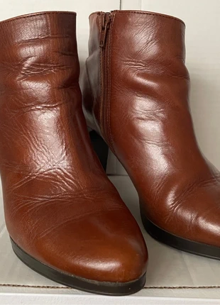 Bottines cuir T 39, marque: Elégance, état: Très bon état, taille: 39, 10,00 €, 11,20 € Protection acheteurs incluse