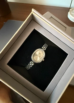 Silver wristwatch, marque: Local, état: Neuf sans étiquette, taille: Taille unique, 17,00 €, 18,55 € Protection acheteurs incluse