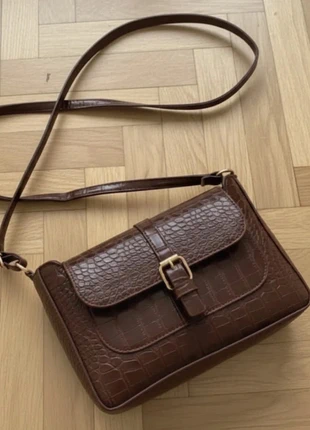 Sac à main bandoulière marron, marque: La Belle, état: Très bon état, 25,00 €, 26,95 € Protection acheteurs incluse