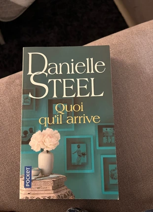 Livre de poche « quoiqu’il arrive » de Danielle Steel, état: Très bon état, 2,00 €, 2,80 € Protection acheteurs incluse
