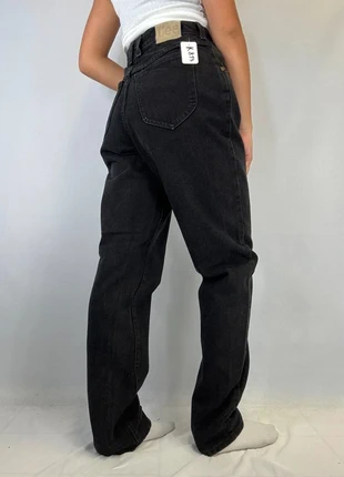 K813 Jean Levi’s Femme High Rise Mom, marca: Levi's, estado: Muy bueno, tamaño: XS / 34 / 6, 29,99 €, 32,19 € Protección al comprador Pro incluida