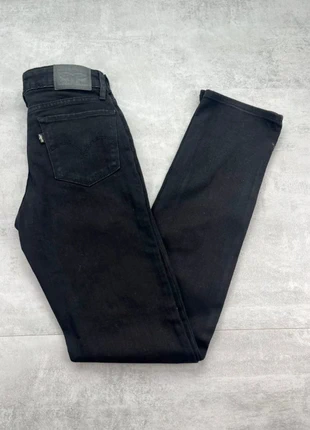 jean Levi’s 712 slim W25 L32 noir women vintage, brand: Levi's, condition: Very good, size: XXS / 32 / 4, €16.50, €18.03 includes Buyer Protection Pro
