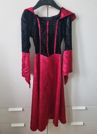 Vestito vampira halloween bambina 7 anni, marke: Bambina, zustand: Sehr gut, größe: 7 Jahre / 122, 7,00 €, 8,05 € inklusive Vinted-Käuferschutz