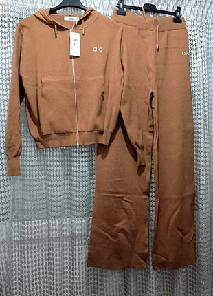 Ensemble alo yoga, brand: Alo Yoga, condizioni: Ottime, taglia: L / IT 44 / EU 40, €75.00, €79.45 include la Protezione acquisti
