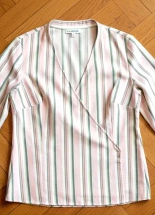 Blouse cache-cœur rayée Marque la Redoute taille S pastel parfait état, marque: La Redoute, état: Très bon état, taille: S / 36 / 8, 3,50 €, 4,38 € Protection acheteurs incluse