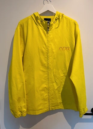 A.P.C. Yellow Hooded Jacket - V2.0 by Toutronic - Fair Condition / Well Worn, marca: A.P.C., estado: Satisfatório, tamanho: L, €18.00, €19.60 inclui Proteção do Comprador
