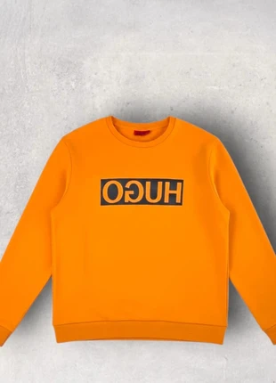 Sweat Hugo Boss -100%coton-university print -Neuf-orange-Taille XXL, brand: Hugo Boss, condizioni: Nuovo senza cartellino, taglia: XXL, €45.00, €47.95 include la Protezione acquisti