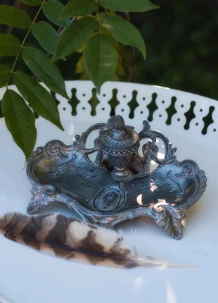 Encrier Baroque ancien métal argenté style Napoléon III, merk: sansnom., staat: Goed, € 40,00, € 42,70 inclusief Kopersbescherming