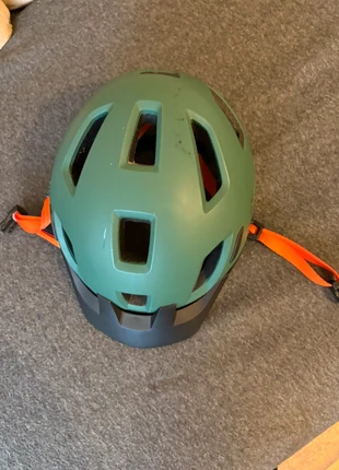 Halfords transfer bike bicycle helmet size 56-62 cm, brand: Halfords, condition: Very good, £10.00, £11.20 includes Buyer Protection