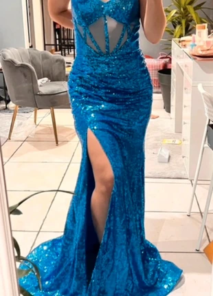 Robe de soirée bleu paillettes, marque: Boutique indépendante, état: Neuf sans étiquette, taille: S / 36 / 8, 30,00 €, 32,20 € Protection acheteurs incluse