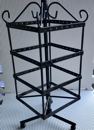 Display voor oorbellen, brand: NO LABEL, condizioni: Nuovo senza cartellino, €10.00, €11.20 include la Protezione acquisti