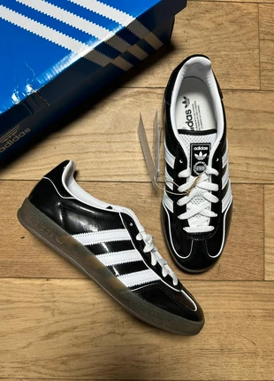 Adidas Gazelle Indoor Core Black Noir Verni Brillant Taille 40, brand: adidas, condition: New with tags, size: 40, €105.00, €110.95 includes Buyer Protection
