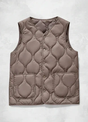 🤎 Doudoune sans manches matelassée taupe, marque: Indie Melville, état: Très bon état, taille: S / 36 / 8, 52,90 €, 56,25 € Protection acheteurs (Pro) incluse