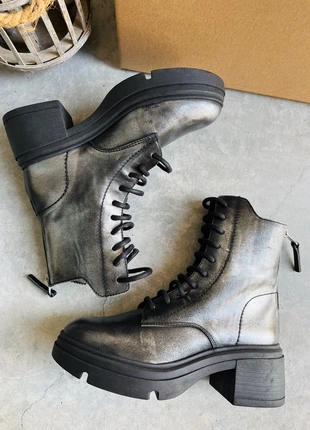 Botines piel plataforma 37, marca: CLA, estado: Muy bueno, tamaño: 37, 44,90 €, 47,85 € Protección al comprador incluida