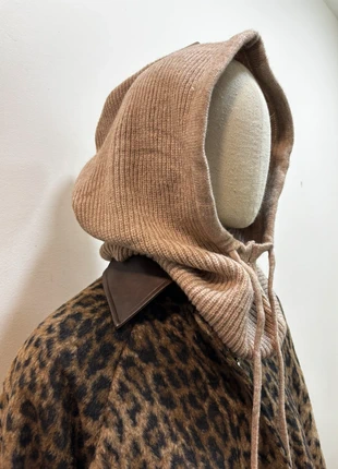 Cagoule taupe ::, marque: LAINE, état: Très bon état, taille: Taille unique, 10,00 €, 11,20 € Protection acheteurs (Pro) incluse