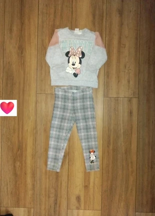 Ensemble enfant fille de la marque h&me en taille 9/12 mois en tres bon etat, marca: H&M, estado: Muy bueno, tamaño: 9-12 meses / 74 cm, 1,00 €, 1,75 € Protección al comprador Pro incluida