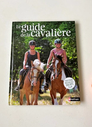 Livre, état: Très bon état, 3,50 €, 4,38 € Protection acheteurs incluse