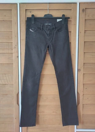 👖 Jean droit Diesel – Taille 36/38 – Noir stretch 👖, marke: Diesel, zustand: Sehr gut, größe: M / 38 / 10, 24,00 €, 25,90 € inklusive Vinted-Käuferschutz