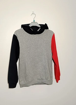 Sweat capuche poche centrale, marque: Orchestra, état: Très bon état, taille: 12 ans / 152 cm, 4,00 €, 4,90 € Protection acheteurs incluse